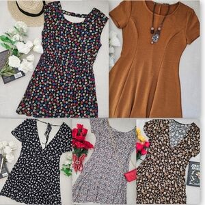 Lot of 5 Floral & Skater Mini Dresses | Size Junior L